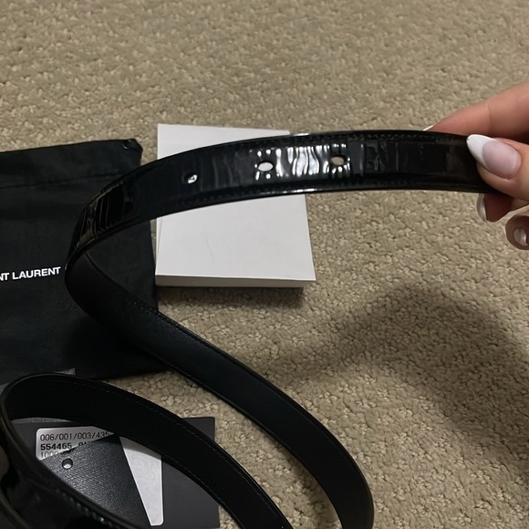 Saint Laurent Vernice patent softy belt- 75cm - Picture 5 of 6